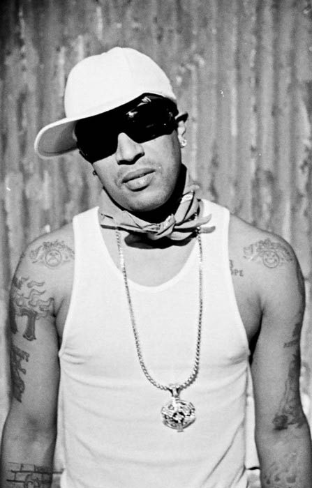 C-Murder poses for a photoshoot in 2006