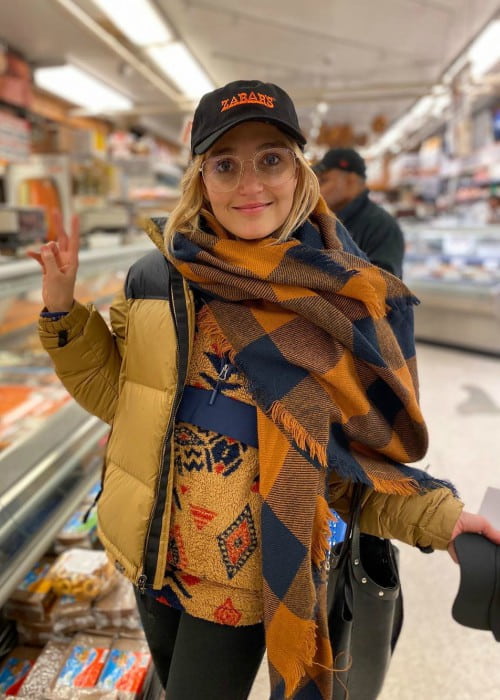 Chloe Fineman in an Instagram post in November 2019