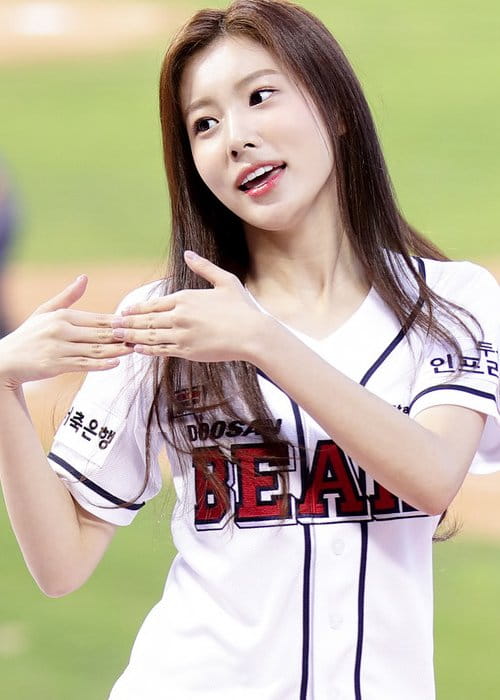 Kang Hyewon during a performance in October 2018