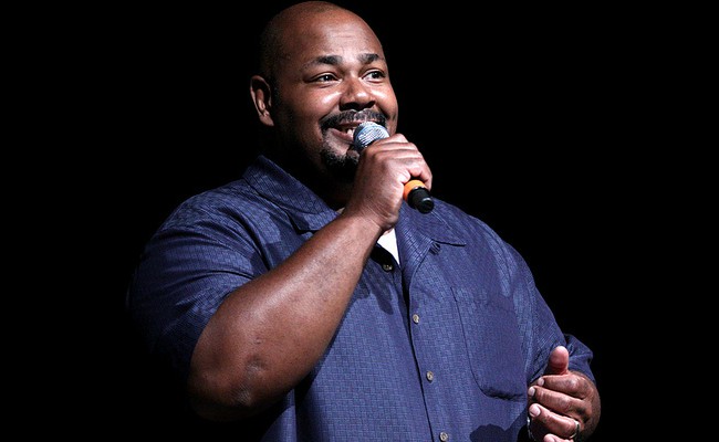 Kevin Michael Richardson speaking at the 2012 San Diego Comic-Con International