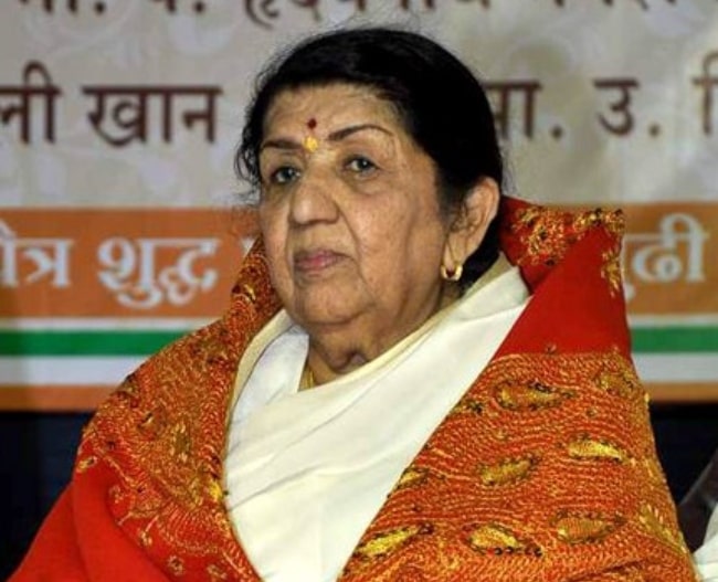 Lata Mangeshkar as seen at Vishwashanti Kala Academy Award