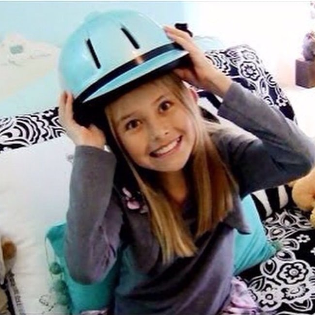 Lia SevenPerfectAngels in a picture from the past