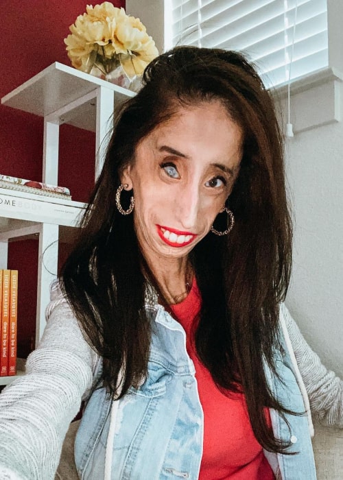 Lizzie Vel&aacute;squez in an Instagram selfie from July 2020