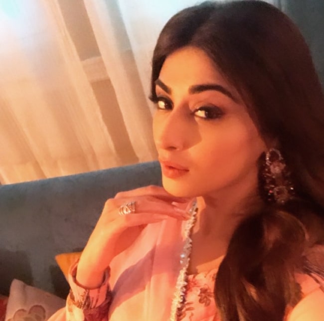 Nikita Sharma Height, Weight, Age, Body Statistics