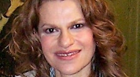 Sandra Bernhard Height, Weight, Age, Body Statistics