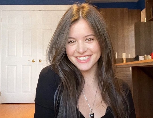 Sara Waisglass as seen while smiling for the camera in November 2020