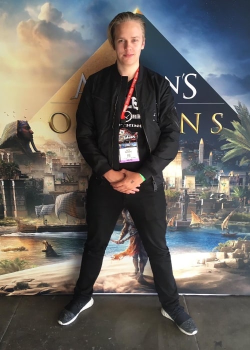 Valter Skarsg&aring;rd as seen in an Instagram post in June 2017