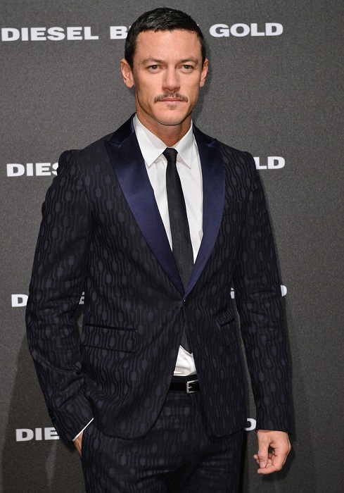 Luke Evans Height